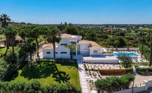 Villa in Almancil, Algarve, Portugal 1