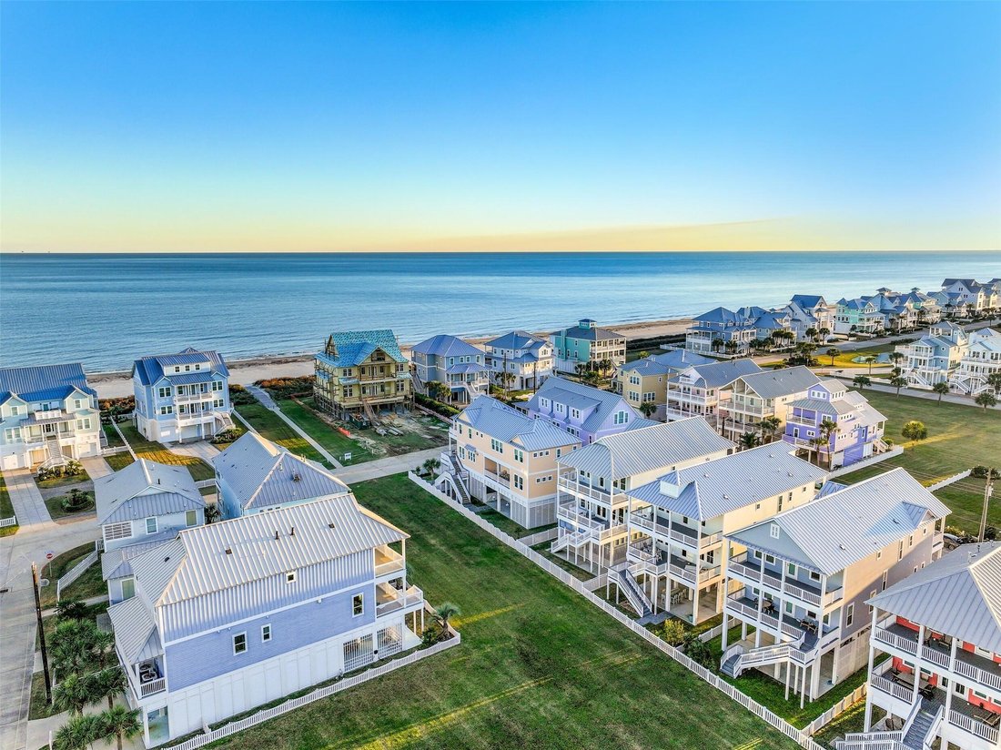 House in Galveston, Texas, United States 4 - 16971916