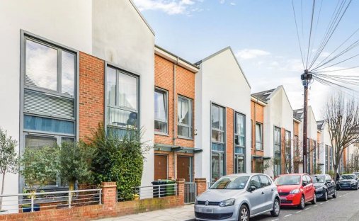 House in Walham Green, Hammersmith and Fulham, England 1