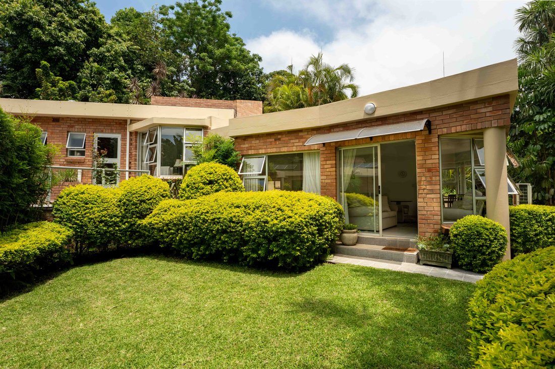 Townhouse in Gillitts, KwaZulu-Natal, South Africa 2 - 16971386