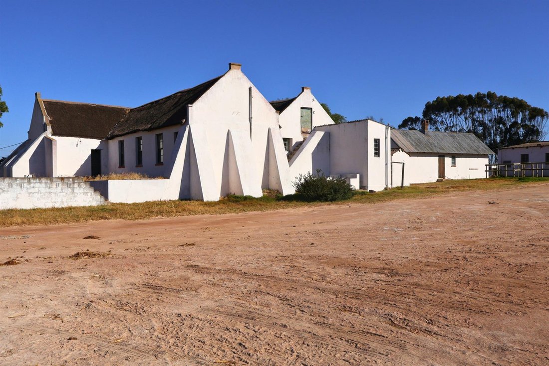 Farm Ranch in Western Cape, South Africa 1 - 16893477