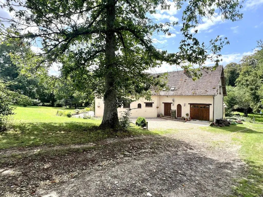 Estate in Bernay, Normandy, France 1 - 16973205