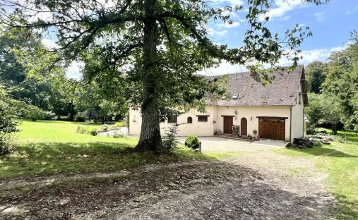 Estate in Bernay, Normandy, France 1