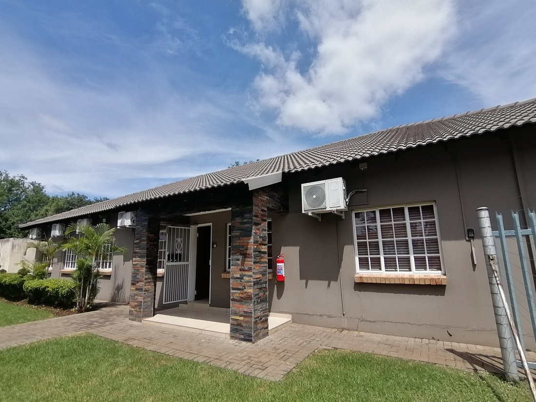 House in Rustenburg, North West, South Africa 2 - 16971437