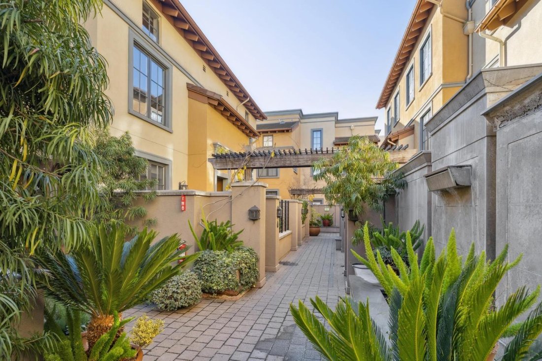 Condo in San Jose, California, United States 1 - 16973799