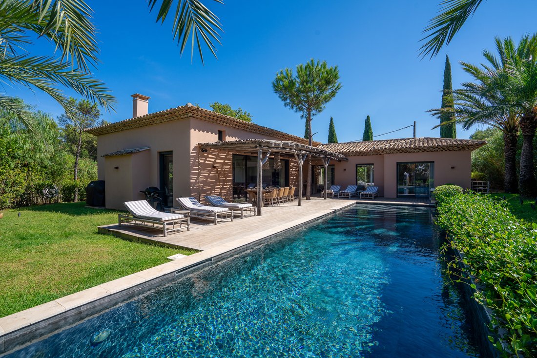 House in Zone Est Diffuse, Saint-Tropez, France 2 - 16211602
