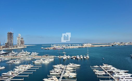 Apartment in Al Mina / Dubai Maritime City, Dubai, United Arab Emirates 1