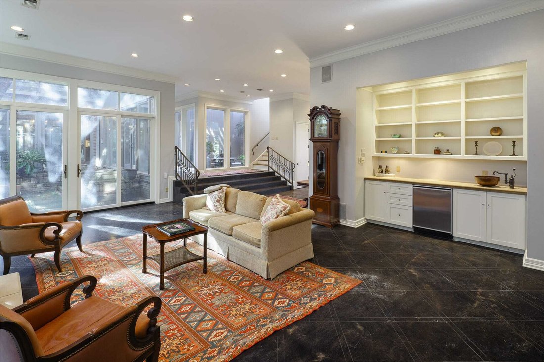 House in Dallas, Texas, United States 5 - 16974484