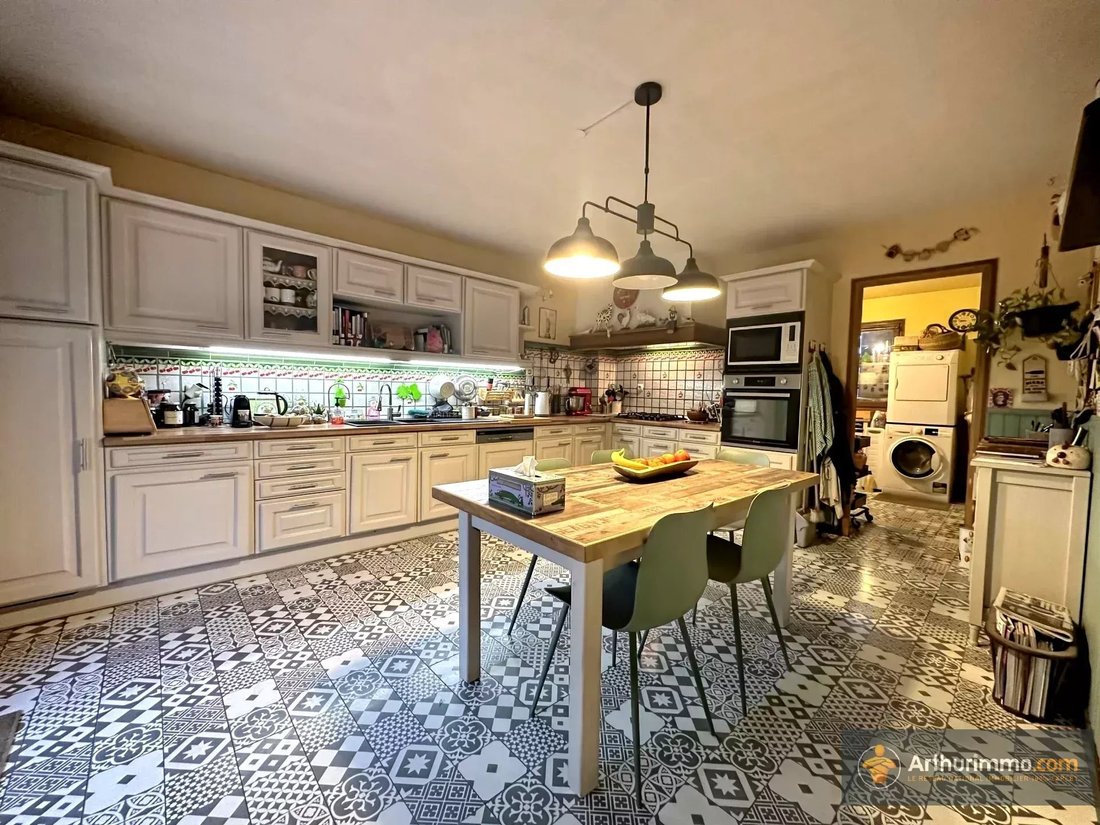 House in Sully-Vauban, Livry-Gargan, France 2 - 13738640