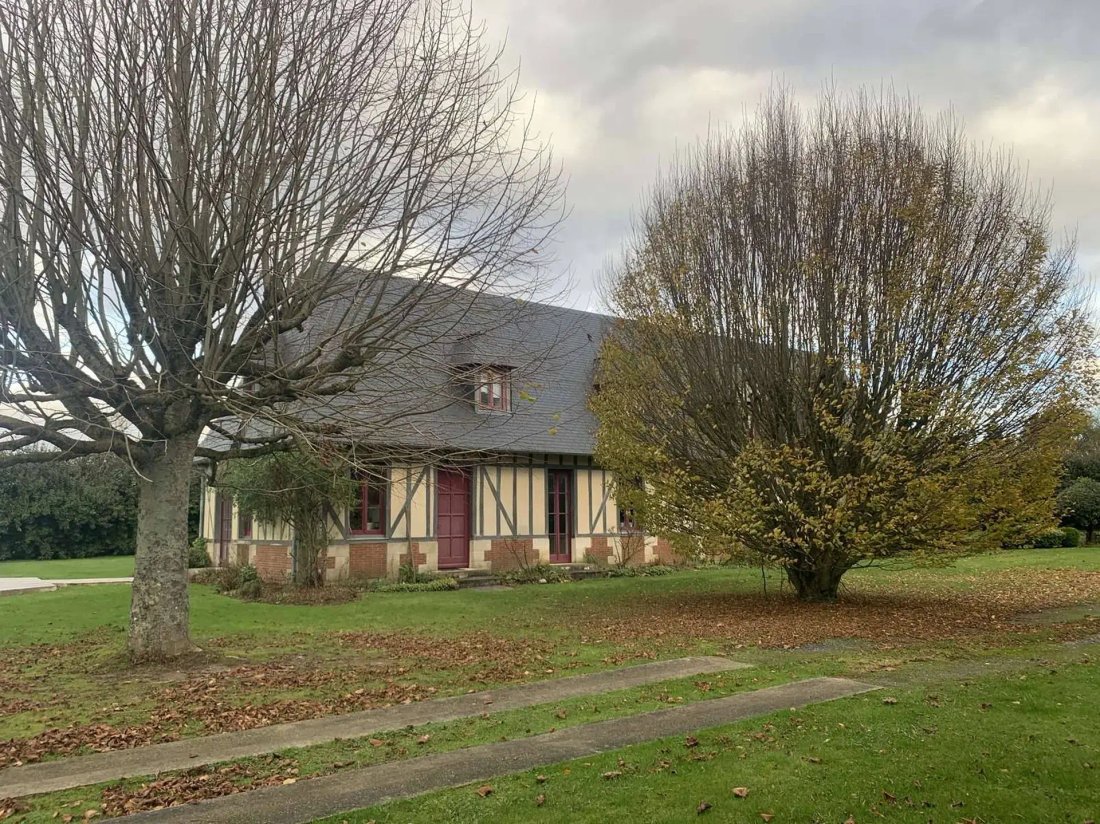 House in Pont-l'Évêque, Normandy, France 2 - 16973294