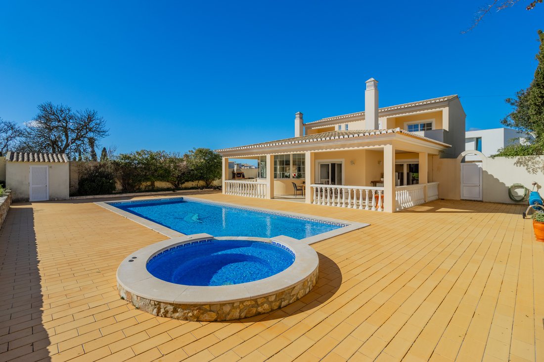 Villa in Praia da Luz, Algarve, Portugal 2 - 16973632