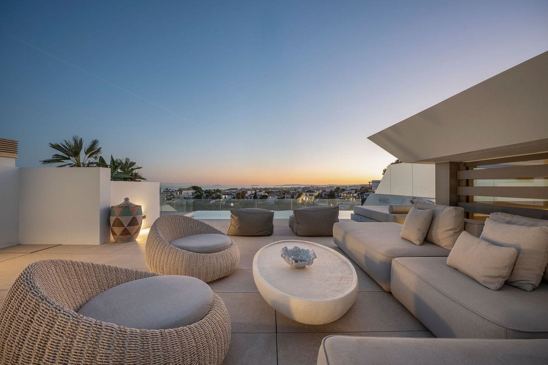 Villa in Puerto Banus, Marbella, Spain 3 - 16971011