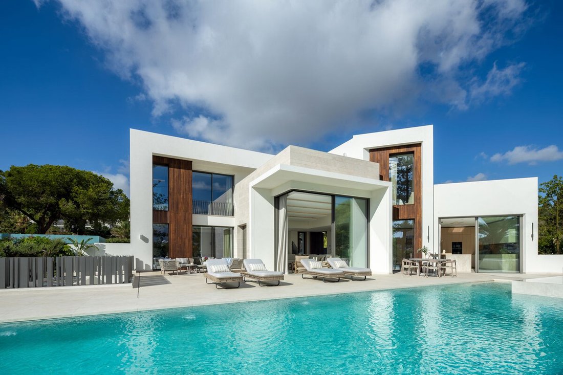 Villa in Nueva Andalucia, Marbella, Spain 1 - 16971035
