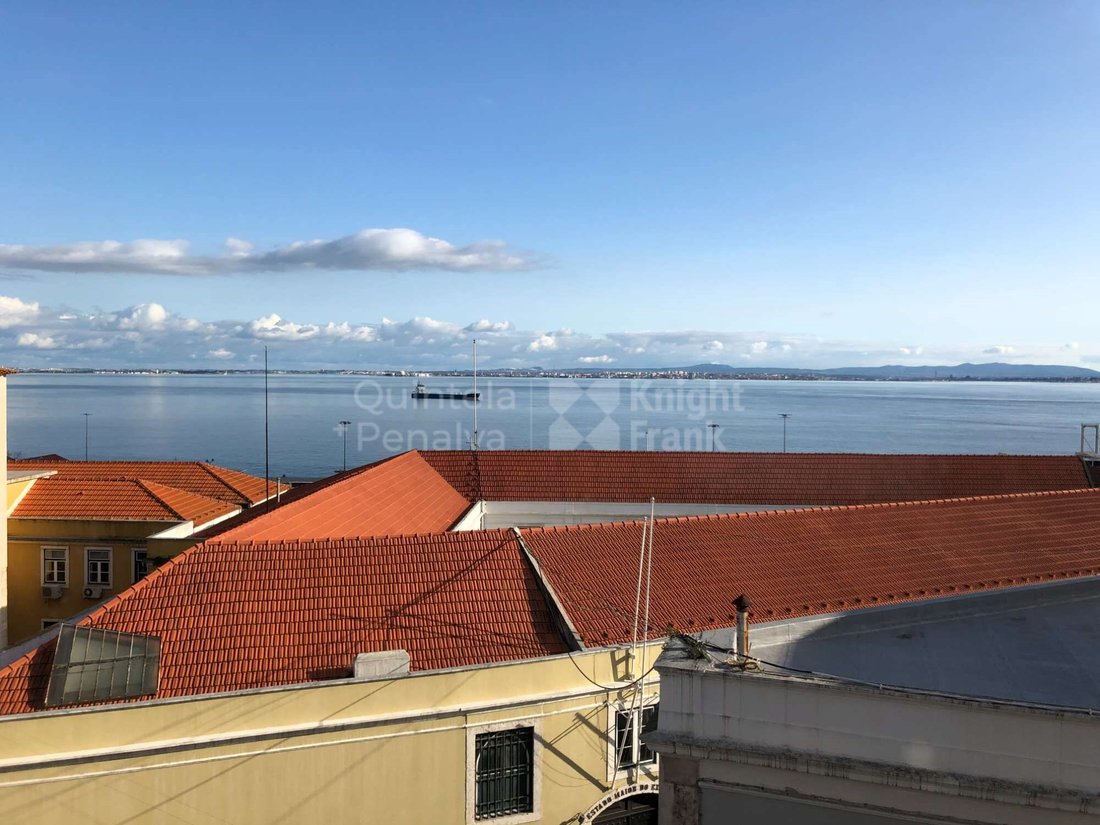 Apartment in Sao Vicente, Lisbon, Portugal 4 - 16971275