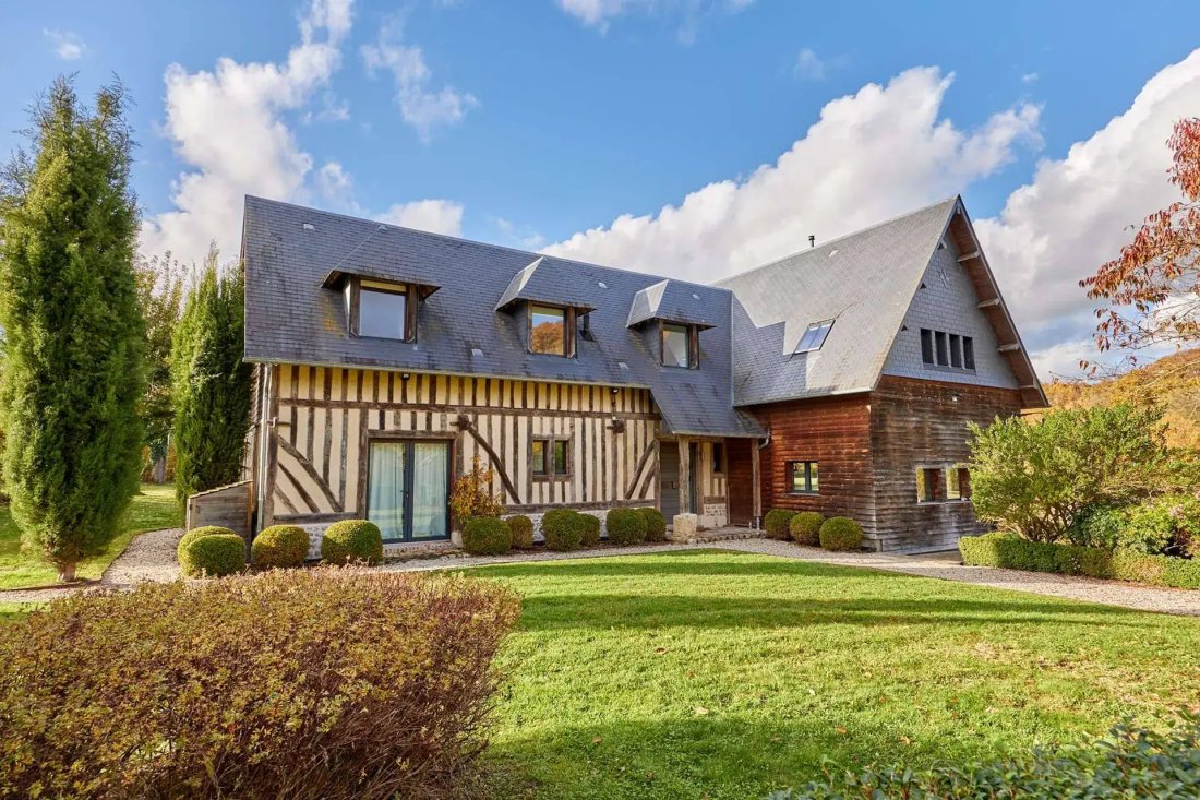 Villa a Est, Lisieux, Francia 1 - 16973230