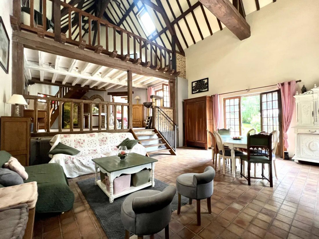 Estate in Bernay, Normandy, France 5 - 16973205