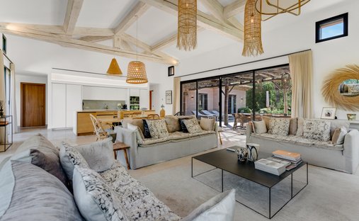 House in Zone Est Diffuse, Saint-Tropez, France 1