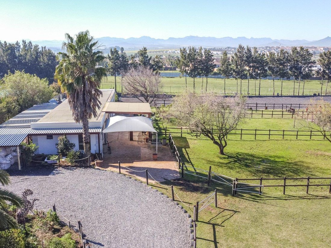 House in Vierlanden, East-Rural, Cape Town 4 - 16973360