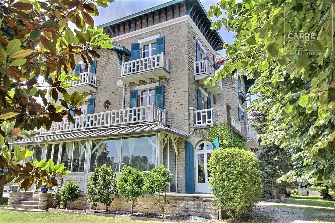 House in Bayonne, Nouvelle-Aquitaine, France 1 - 16973320