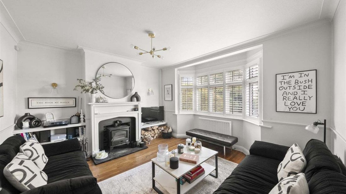 House in Eastcote, Hillingdon, England 2 - 16972112