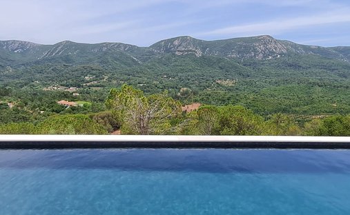 Villa in Setubal (Sao Sebastiao), Setubal, Portugal 1