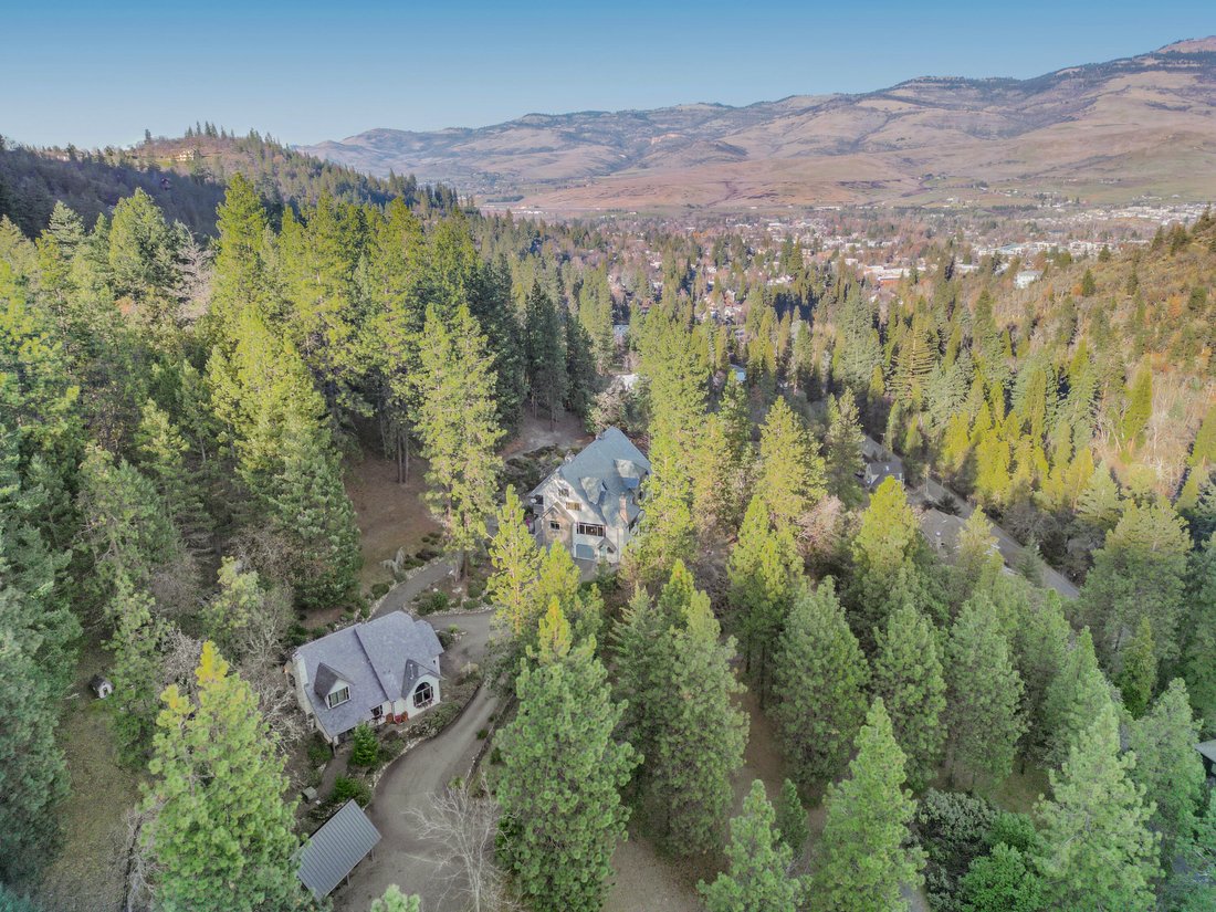 House in Ashland, Oregon, United States 4 - 16972755