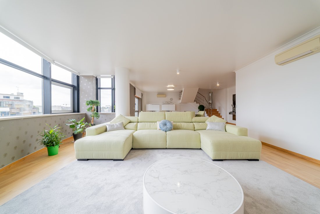 Apartment in Alvalade, Lisbon, Portugal 2 - 16973709
