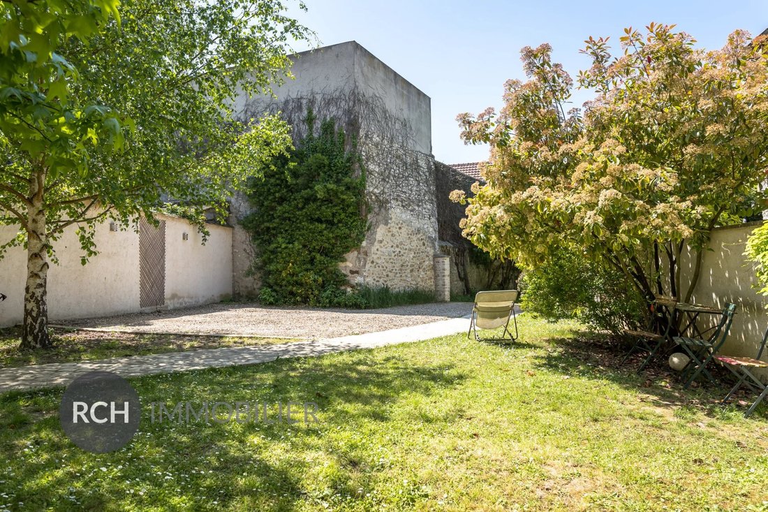 House in Villiers-Saint-Frederic, Ile-de-France, France 3 - 16970864