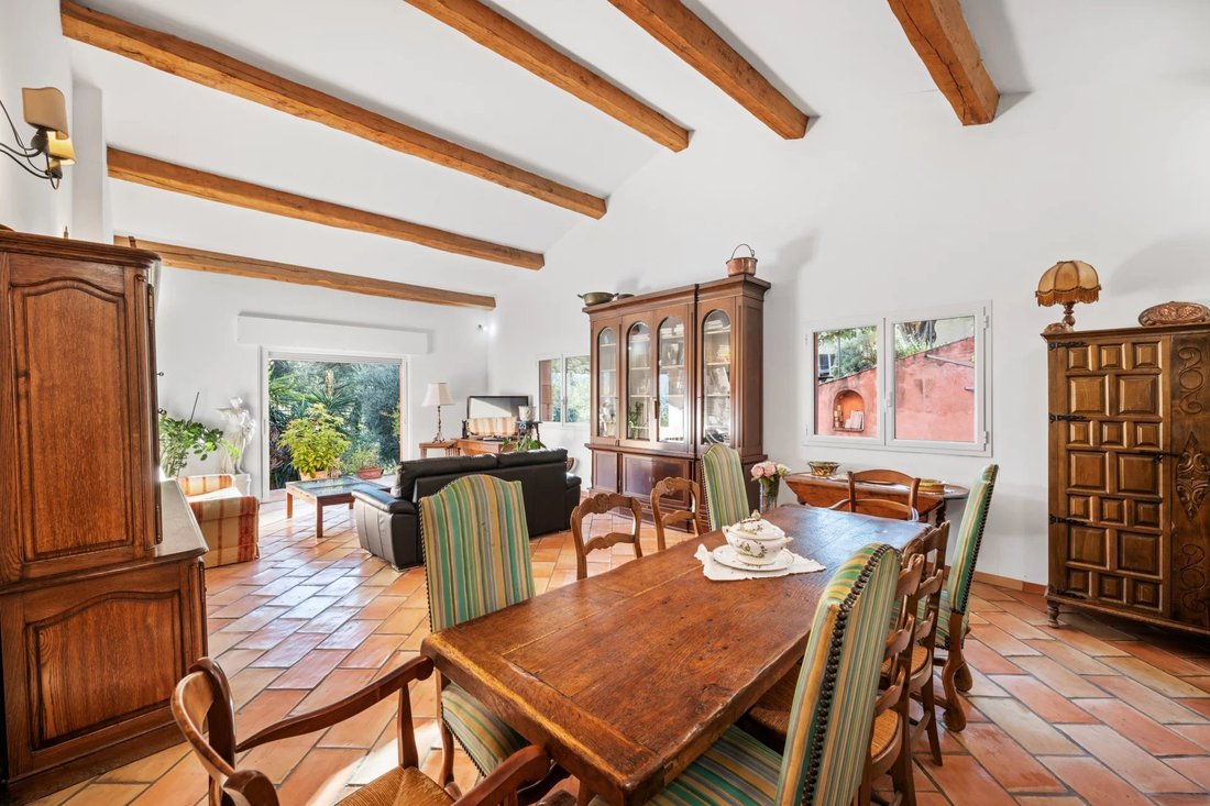 House in Falicon, Provence-Alpes-Côte d'Azur, France 3 - 16970889