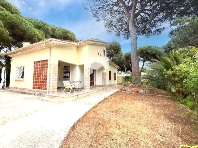 Casa a Hyères, Provenza-Alpi-Costa Azzurra, Francia 1 - 16958381