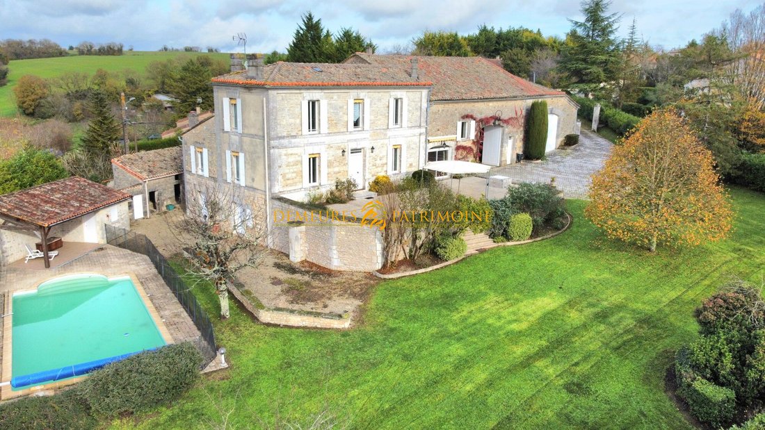 House in Champniers, Nouvelle-Aquitaine, France 1 - 16974860