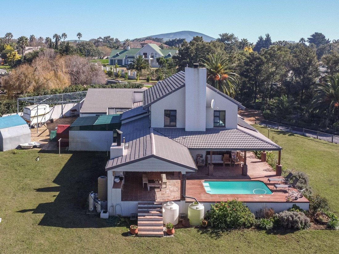House in Vierlanden, East-Rural, Cape Town 1 - 16973360