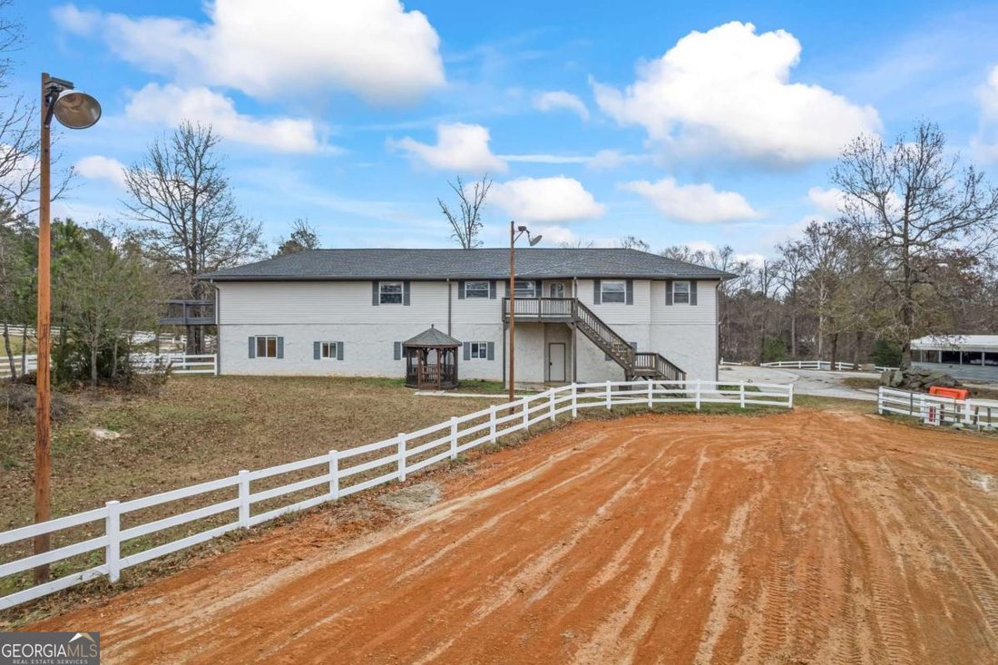 Farm Ranch in Conyers, Georgia, United States 1 - 16975296