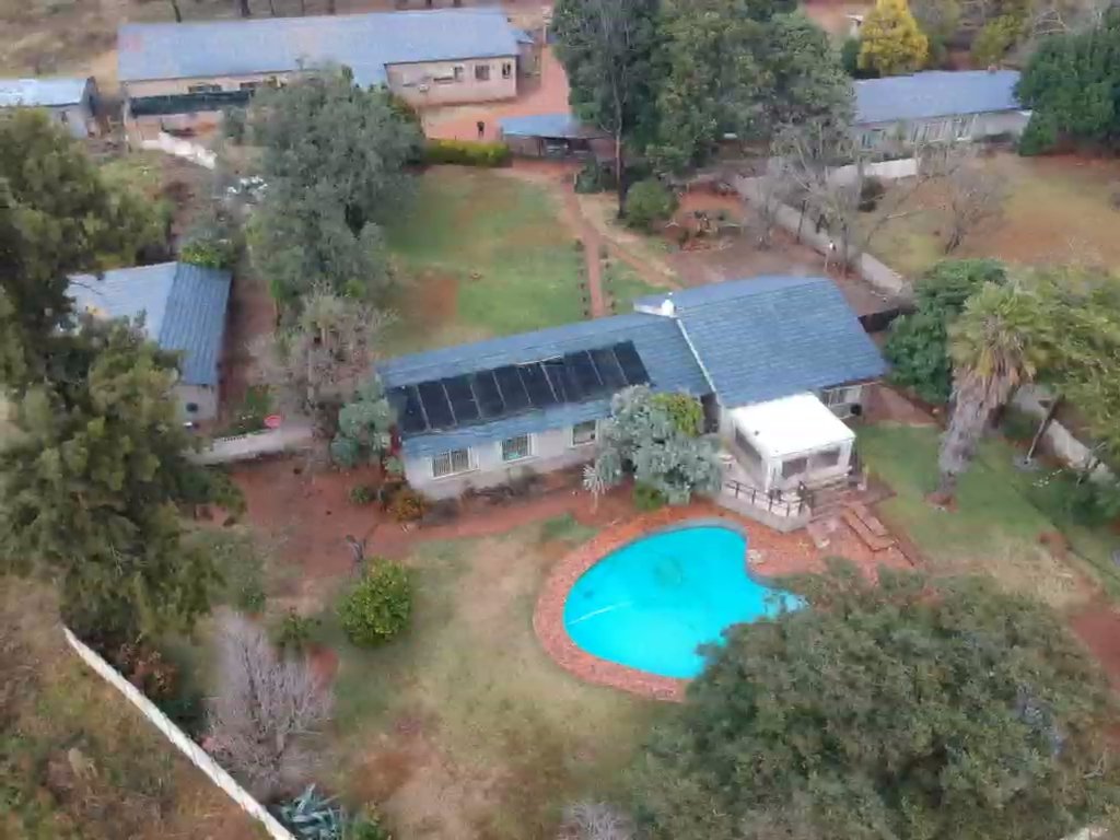 Farm Ranch in Rant-En-Dal, Honingklip, Gauteng 2 - 16971425