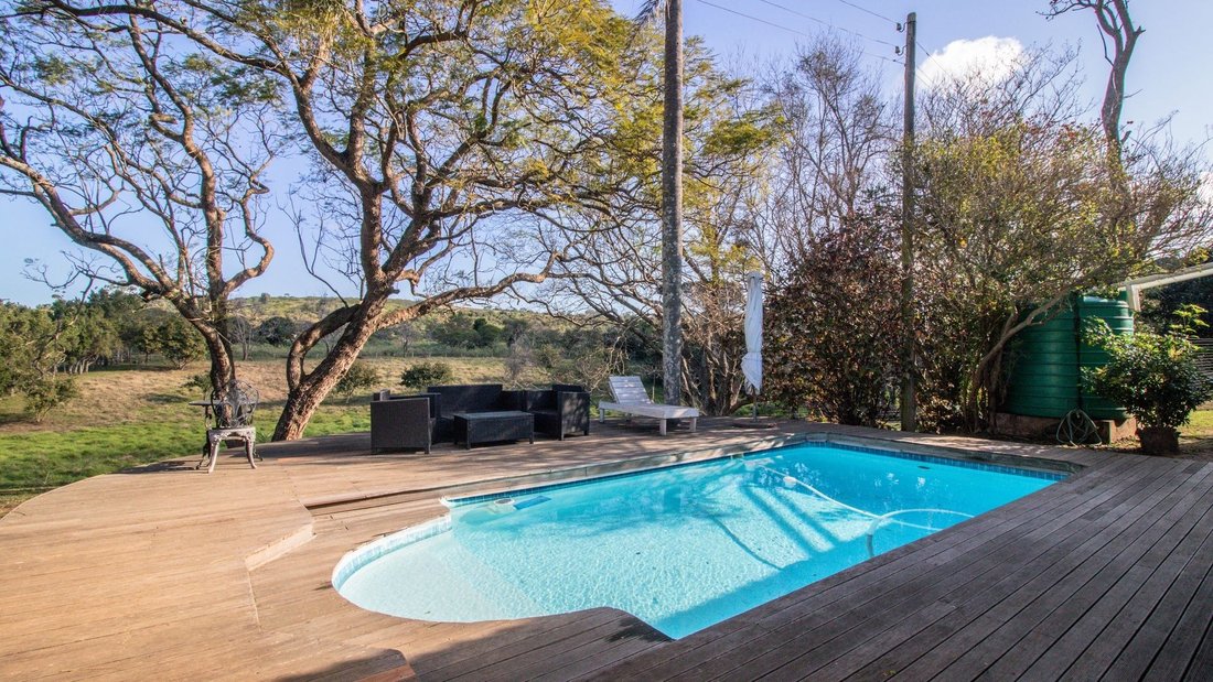 Estate in Gonubie, Eastern Cape, South Africa 1 - 16971382