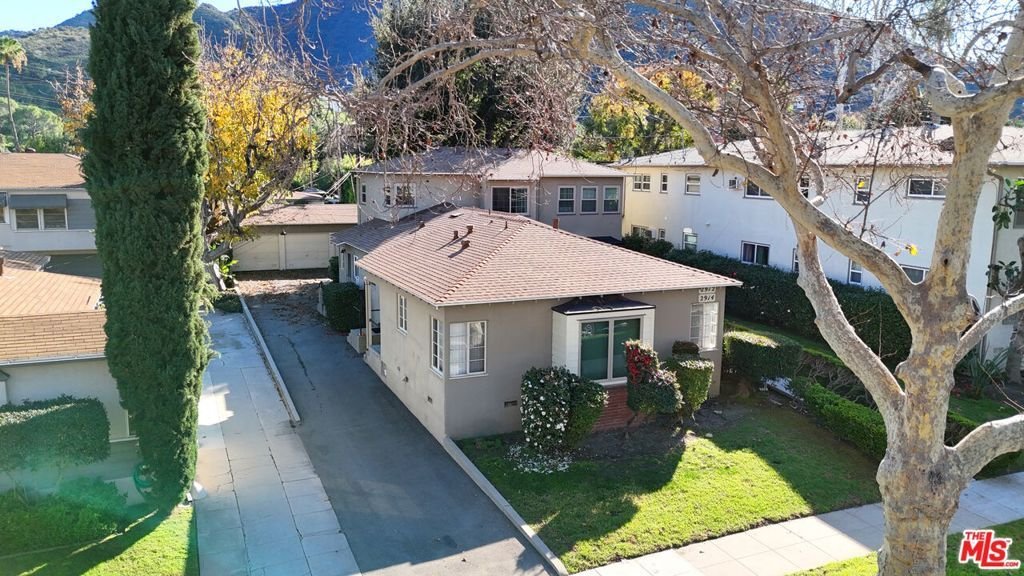 Autres à Burbank, Californie, États-Unis 3 - 16972464