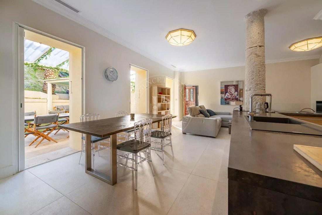 Villa in Beaulieu-sur-Mer, Provence-Alpes-Côte d'Azur, France 3 - 16970909