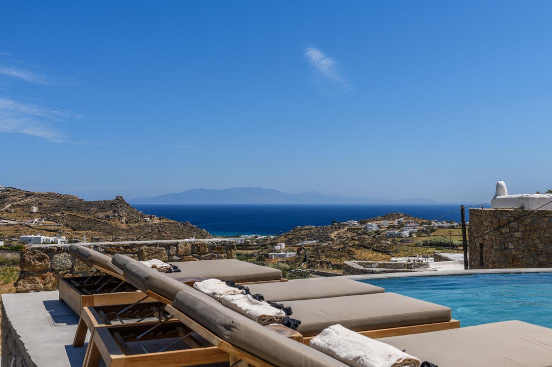 Villa in Ano Mera Community, Aegean, Greece 1 - 16972922