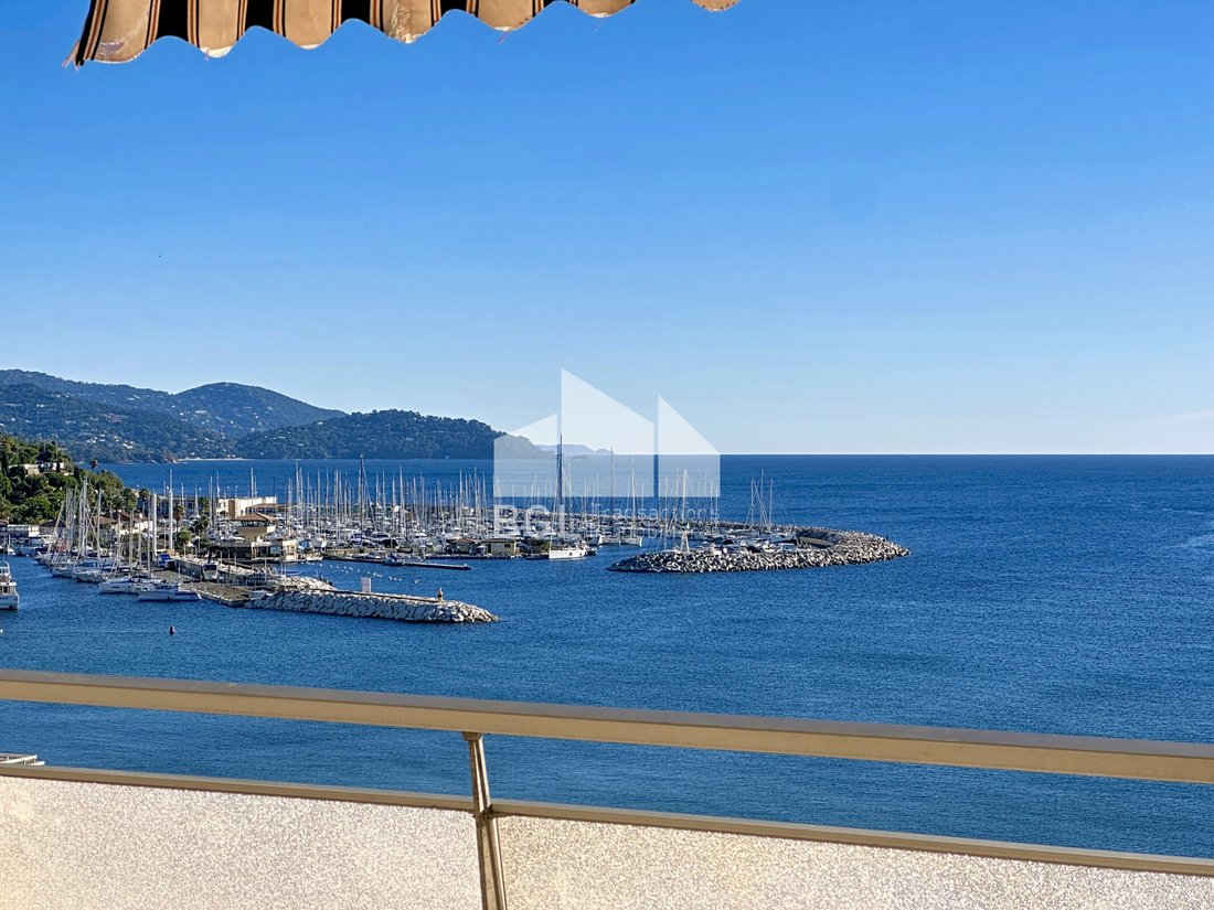 Apartment in Le Lavandou, Provence-Alpes-Côte d'Azur, France 1 - 16970598