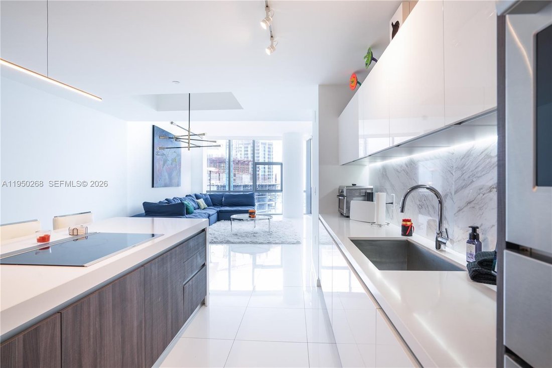 Condo in Miami, Florida, United States 1 - 16972764