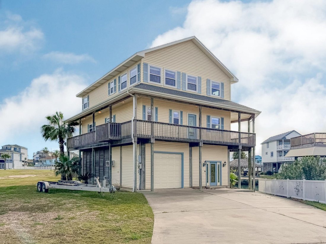 House in Galveston, Texas, United States 2 - 16971944