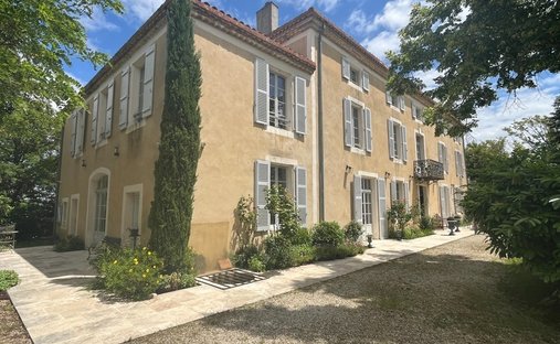 Castle in Nord, Condom, France 1