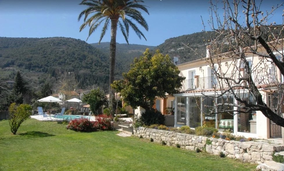 Villa in Tourrettes-sur-Loup, Provence-Alpes-Côte d'Azur, France 1 - 16973378