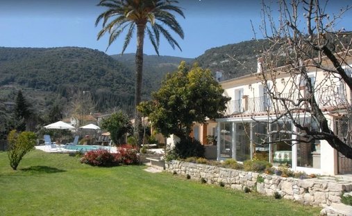 Villa in Tourrettes-sur-Loup, Provence-Alpes-Côte d'Azur, France 1