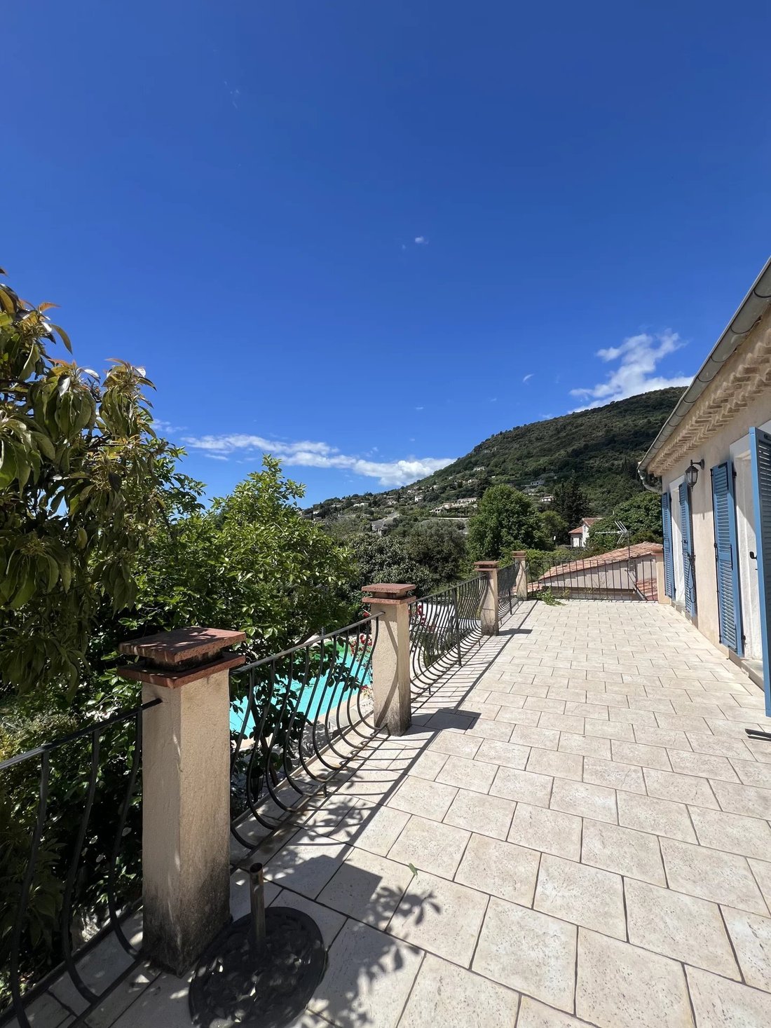 Villa in Tourrettes-sur-Loup, Provence-Alpes-Côte d'Azur, France 2 - 16973378