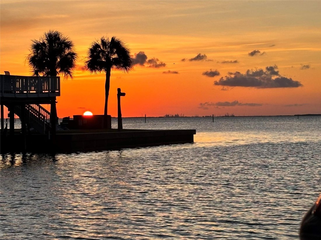 House in Galveston, Texas, United States 2 - 16953599