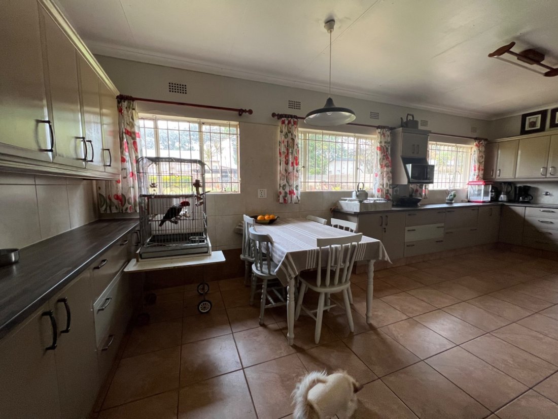 Farm Ranch in Rant-En-Dal, Honingklip, Gauteng 4 - 16971425
