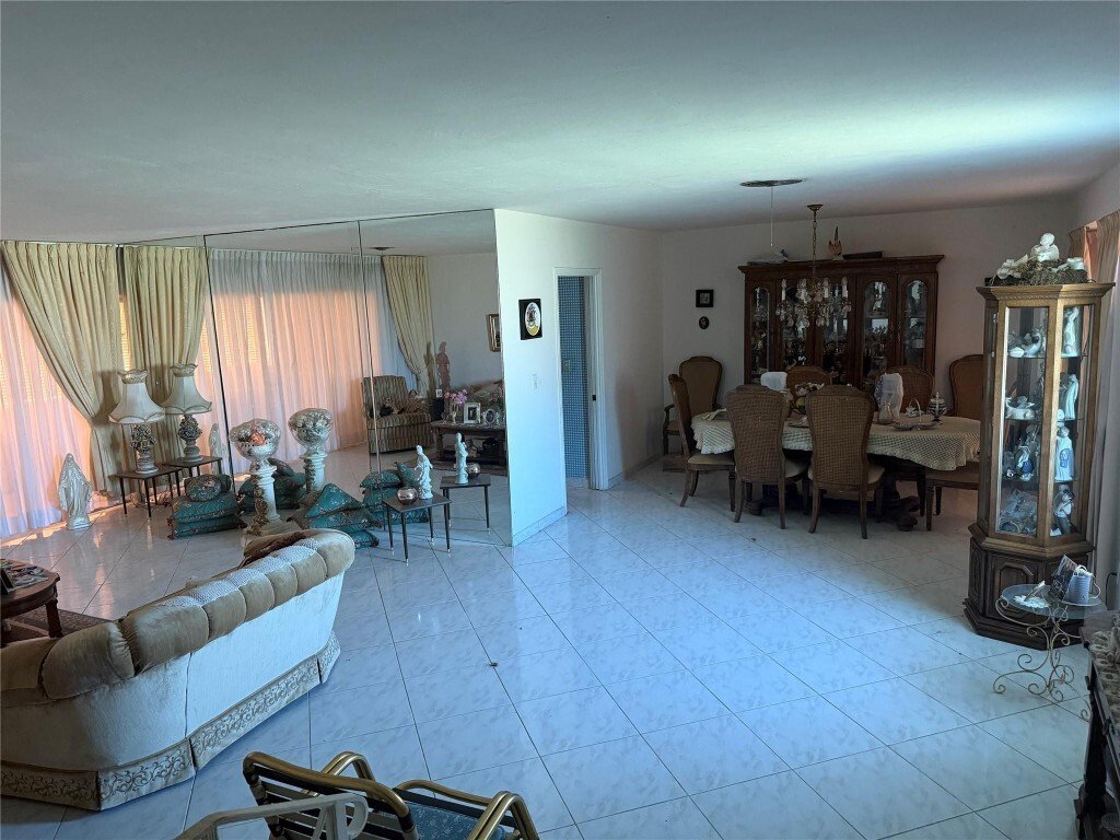 House in Miami, Florida, United States 5 - 16928422