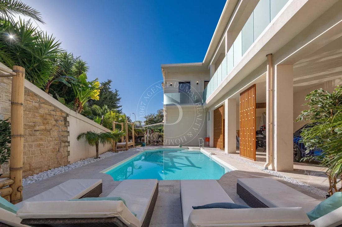 Villa in Beaulieu-sur-Mer, Provence-Alpes-Côte d'Azur, France 2 - 16970909
