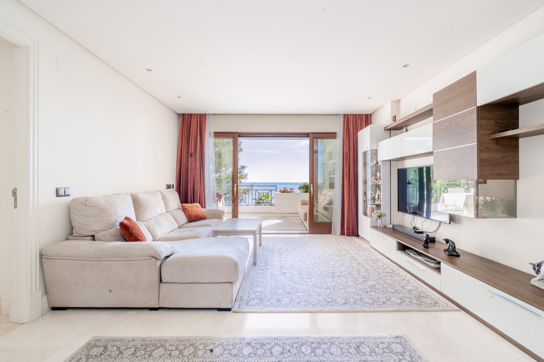Apartment in Estepona, Andalusia, Spain 4 - 16975933